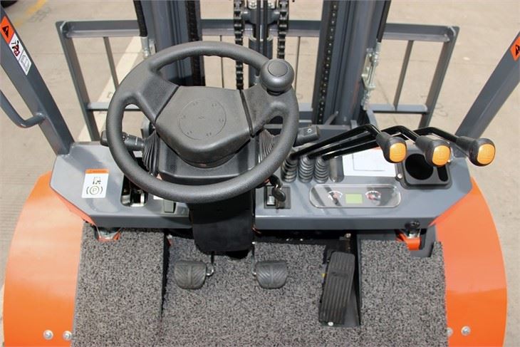 GOODSENSE 2.5ton 4WD rough terrain forklift